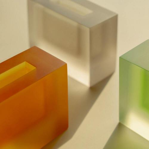 vasePLACE IN PLACE 透明漸層方形樹脂花瓶WĒNDĀO