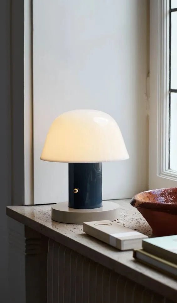 table lightMUSH TAGO 野蘑菇攜帶型充電/插電觸控桌燈WĒNDĀO