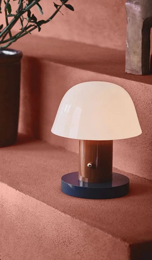 table lightMUSH TAGO 野蘑菇攜帶型充電/插電觸控桌燈WĒNDĀO